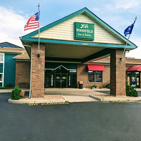 Woodfield Inn And Suites 마쉬필드 외부 사진